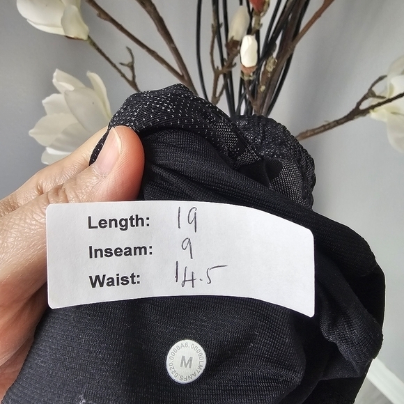 LULULEMON T.H.E. Short *Linerless Mesh Camo 9" - Picture 9 of 11